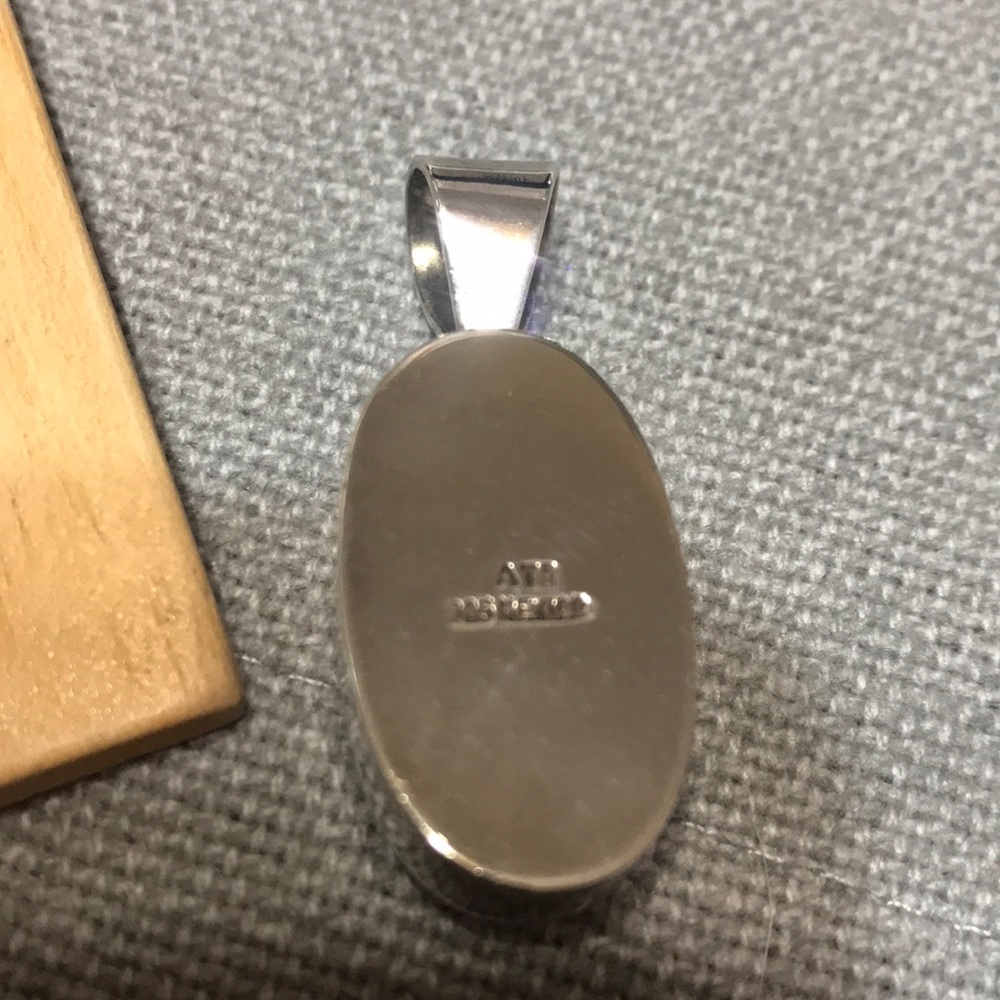 Turquoise Pendant - Picture 3 of 4